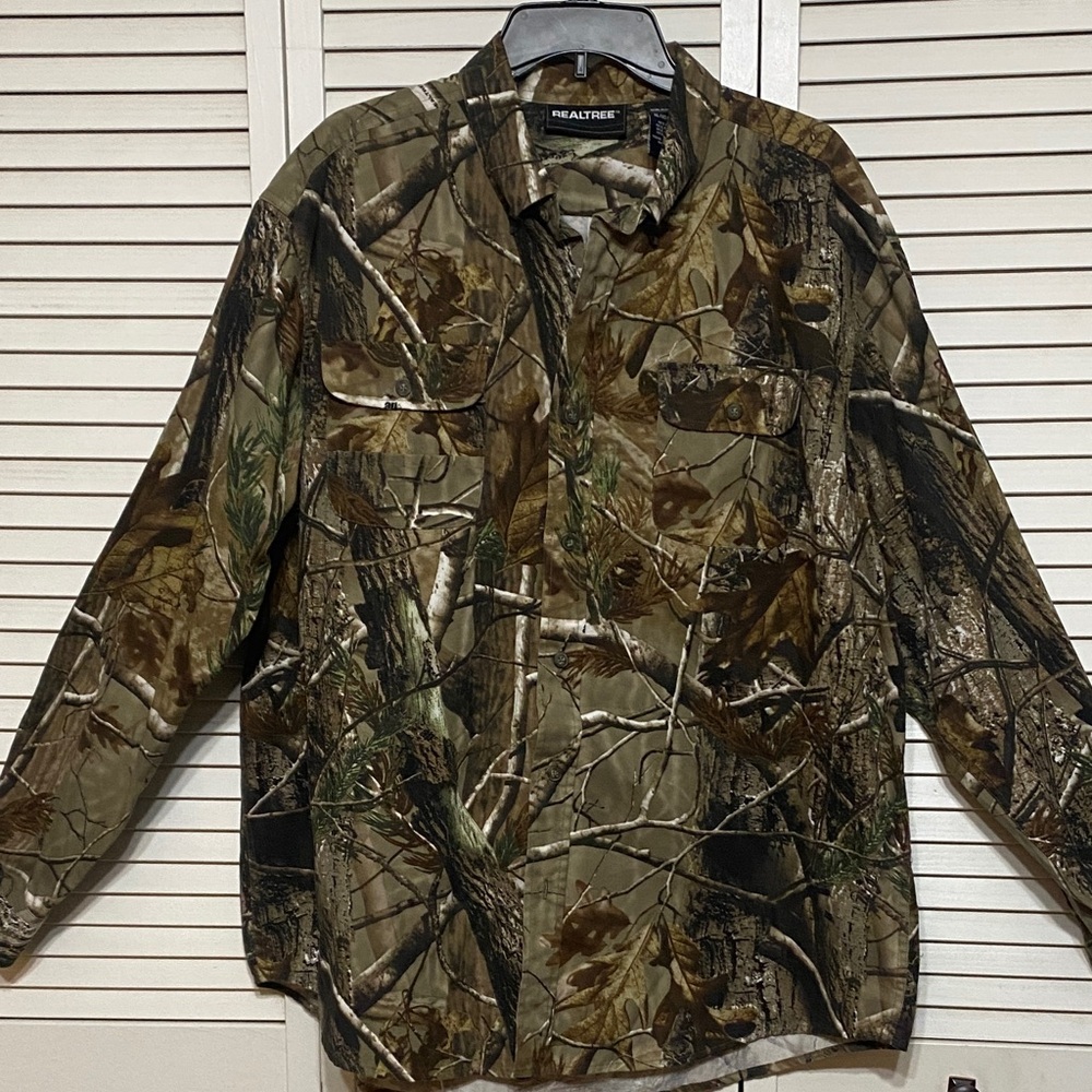 Realtree Como Print Button Up  Shirt Size XL